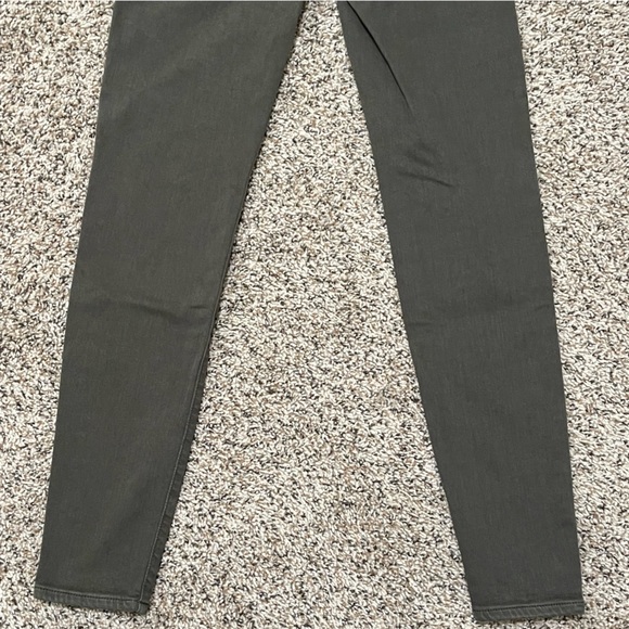 AMERICAN EAGLE Hi-Rise Jegging Skinny Jeans - Picture 5 of 10